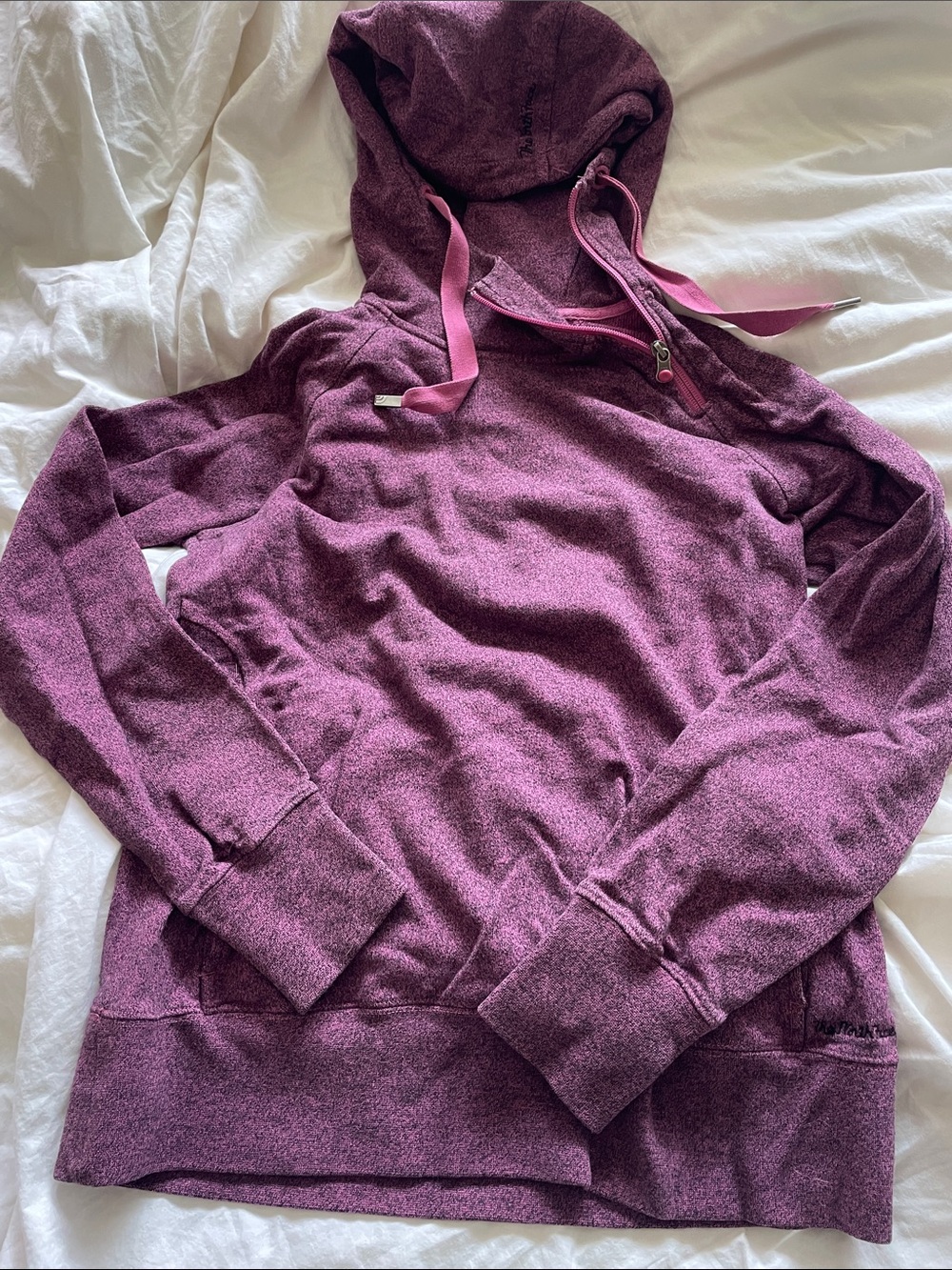 North Face Women's Maroon Pullover Hoodie with Drawstring